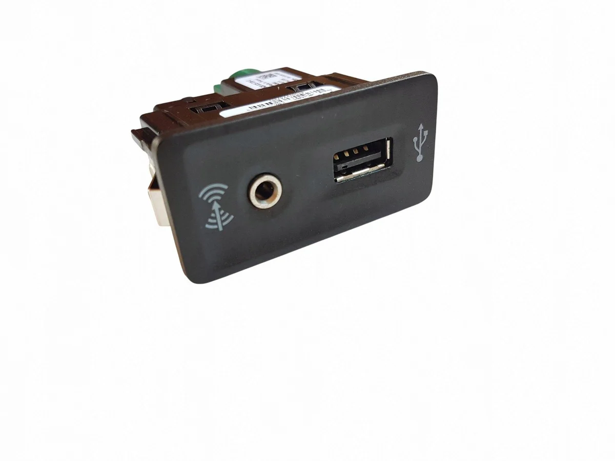 VW USB AUX Buchse 5G0035222E image 3