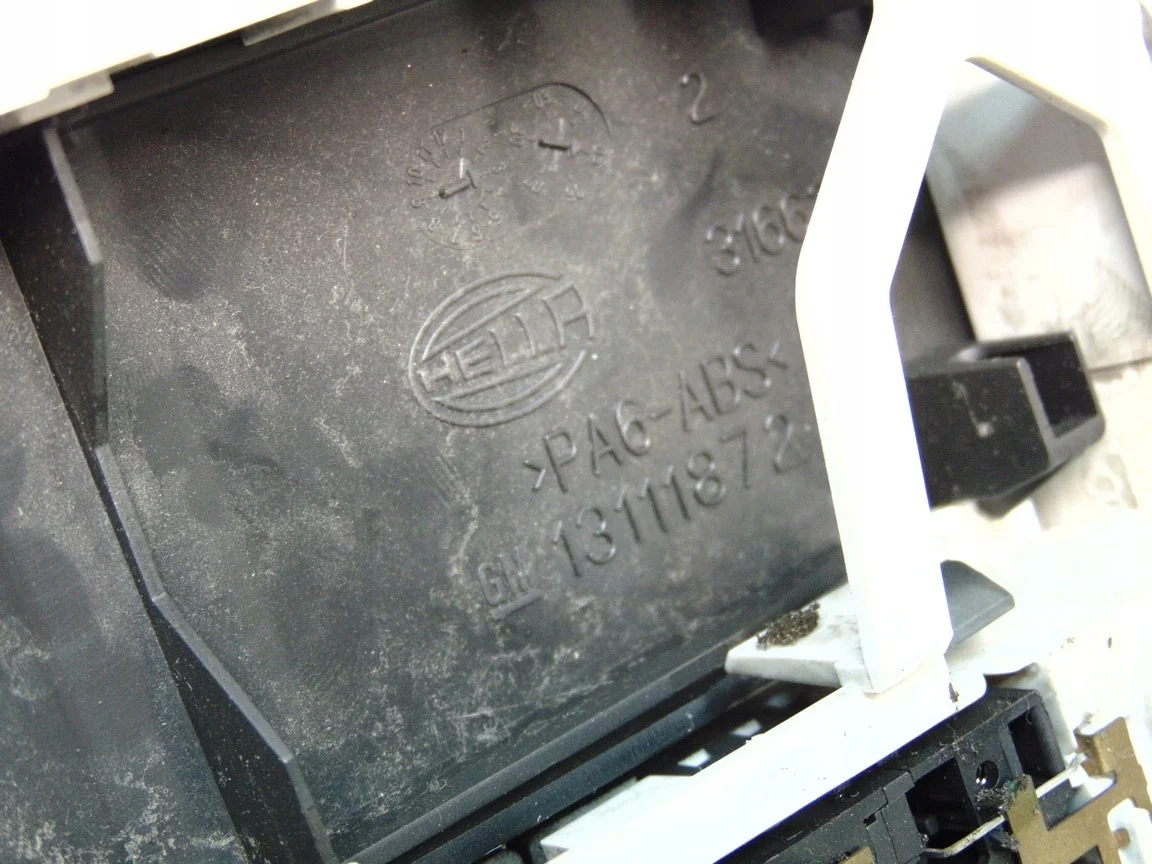 Opel Astra H Innenleuchte gebraucht thumbnail 6