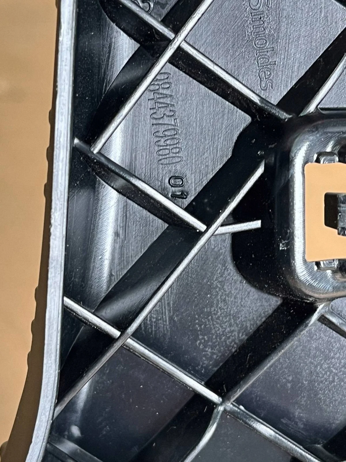 Opel Astra L Curtain Mount Bracket Left image 5