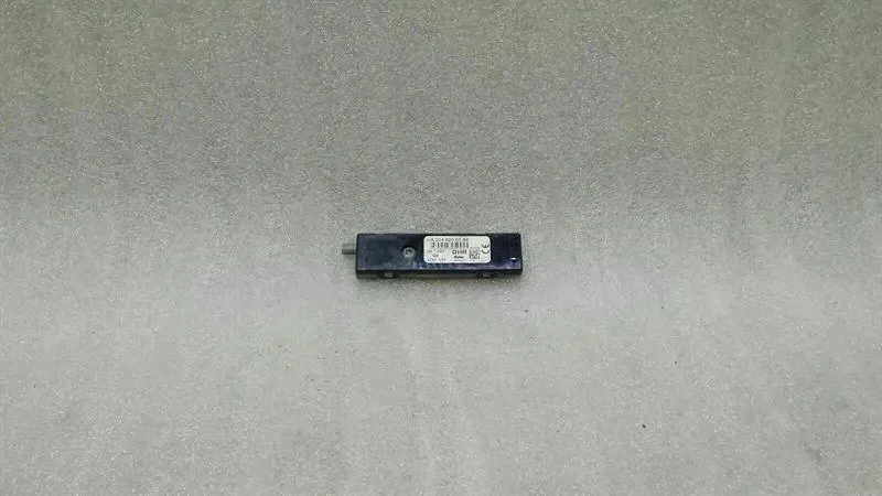 Antenni Mercedes C-sarja W204 A2048200189