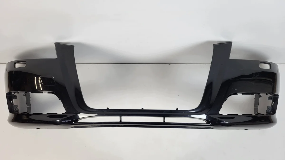 Audi A3 8P etupuskuri 8P0807437H