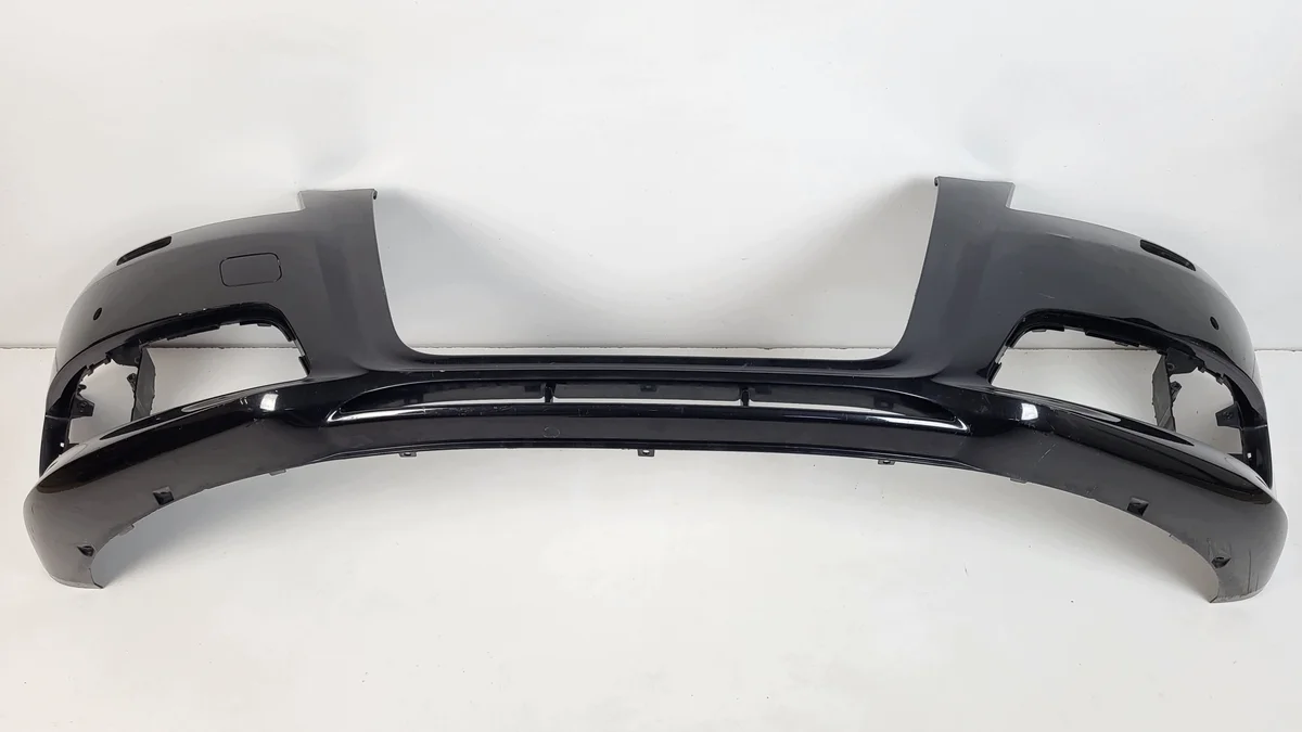 Audi A3 8P etu­puskuri 8P0807437H image 3