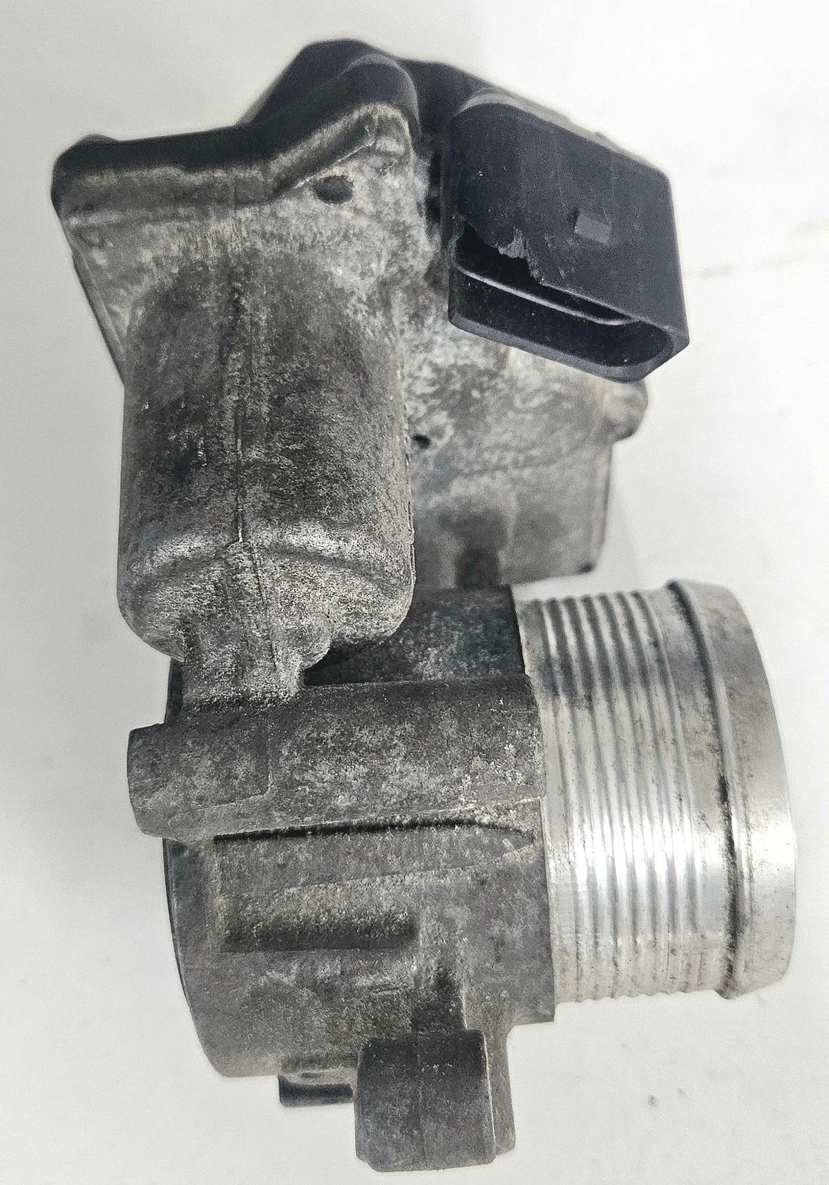 Boîtier papillon VW Passat 03L128063D image 3