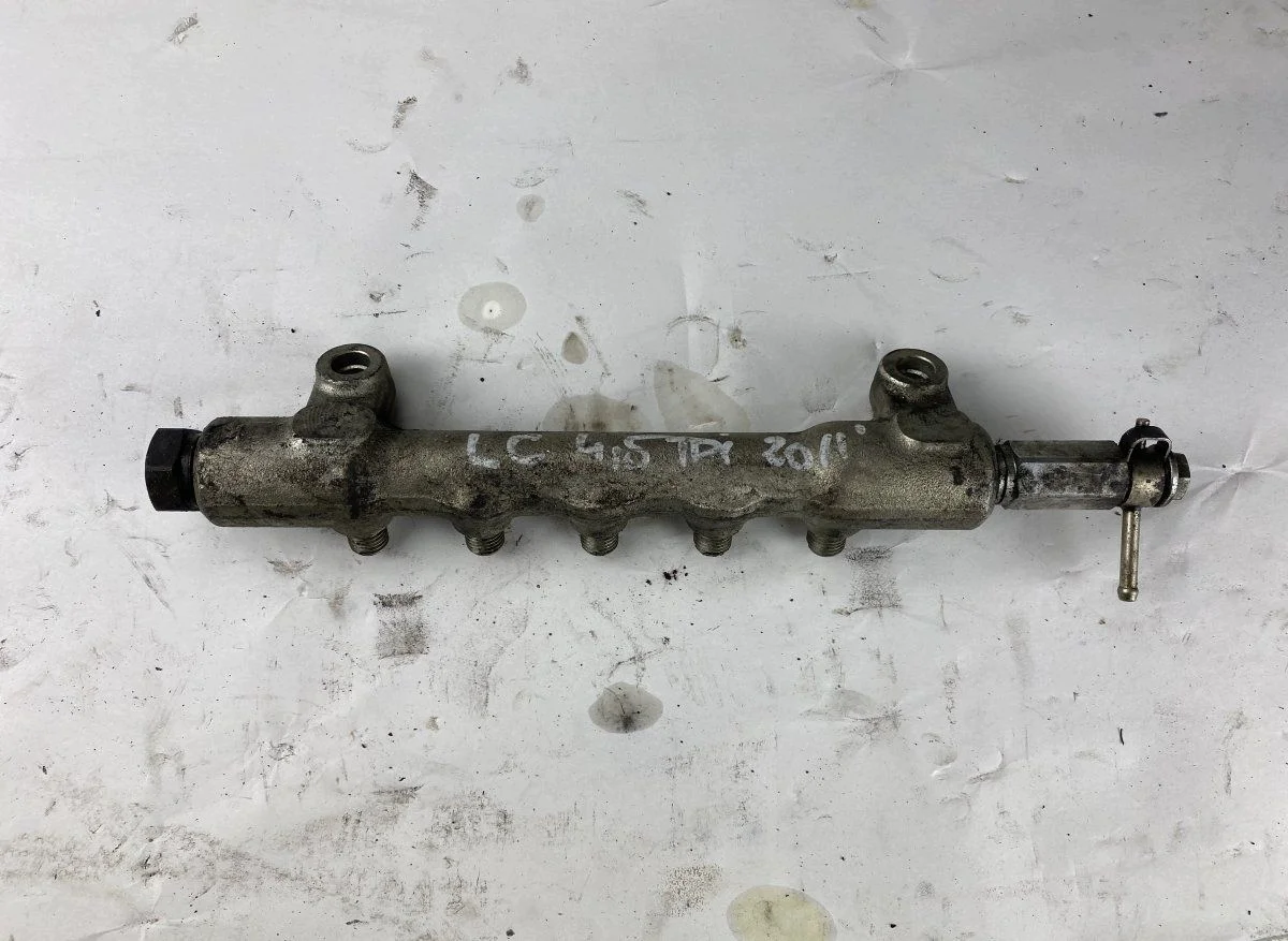 Distribuidor Combustible Toyota Land Cruiser 200