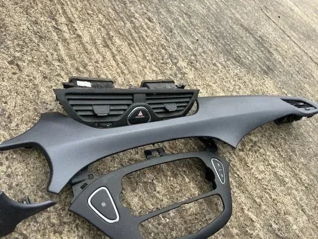 Opel Corsa E Instrumentpanel List 13352901 image 9