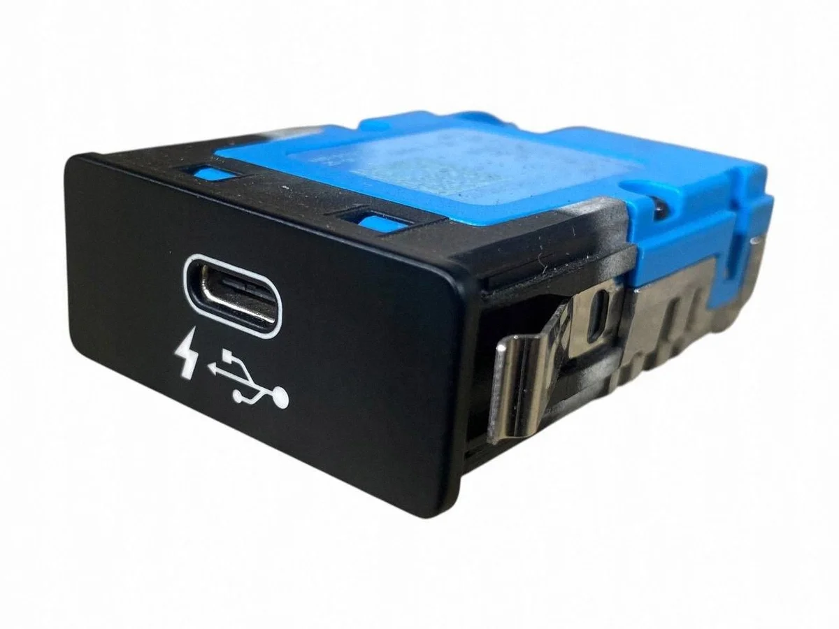 BMW 5 G30 G31 USB Buchse 8711939 image 3