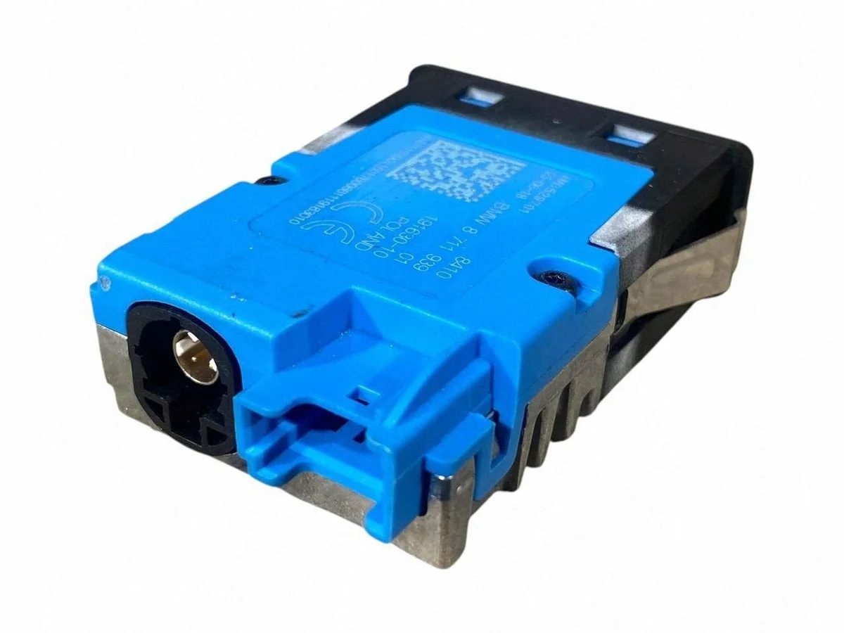 BMW 5 G30 G31 USB Buchse 8711939 image 4