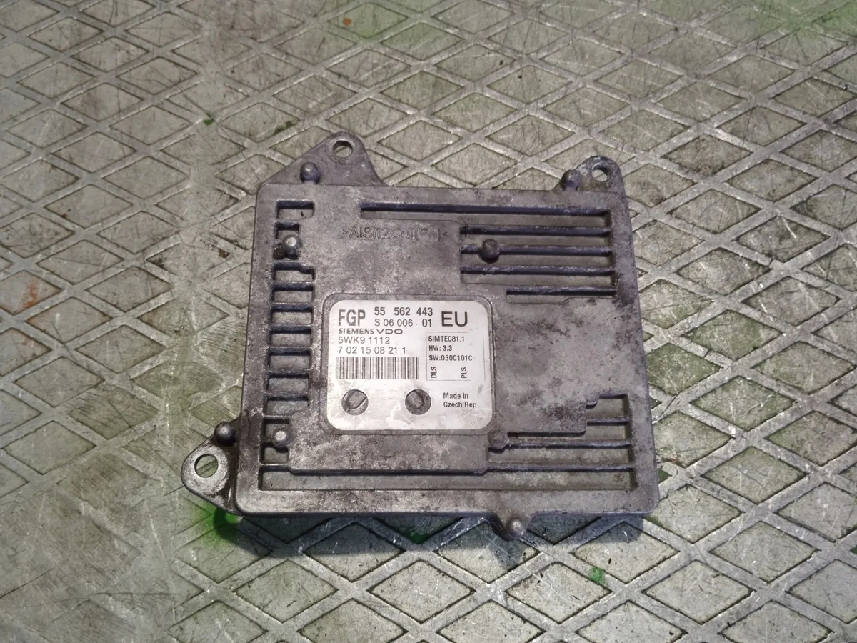 Centralina Opel Vectra C 2.2 55562443