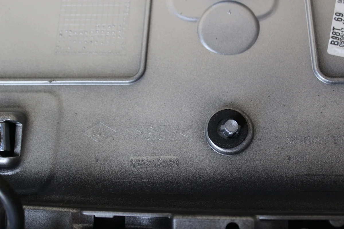Spoiler coffre Clio IV Lift RENAULT sppilre23 image 4