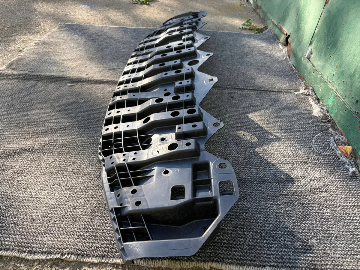 Toyota Yaris III 3 Pare-chocs Avant image 7