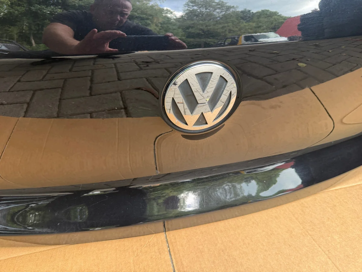 VW Tiguan 5N kofferbak klep LC9X image 3