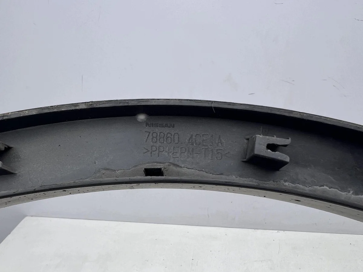 Nissan X-Trail T32 Kotflügelverbreiterung rechts hinten image 5