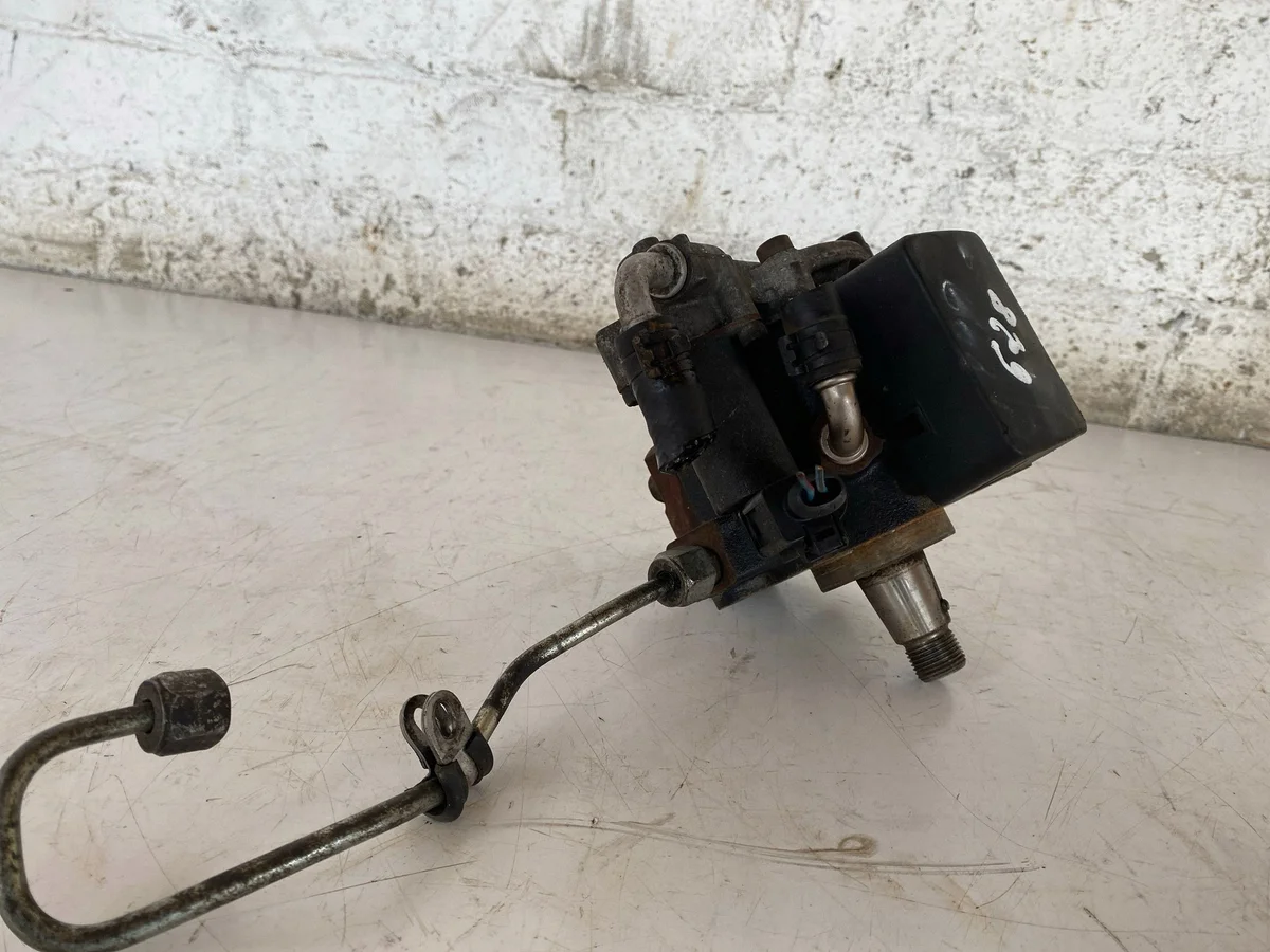 Bomba Inyección Skoda Fabia 1.6TDI 03L130755E image 8