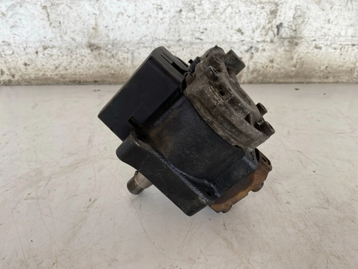Bomba Inyección Skoda Fabia 1.6TDI 03L130755E image 10