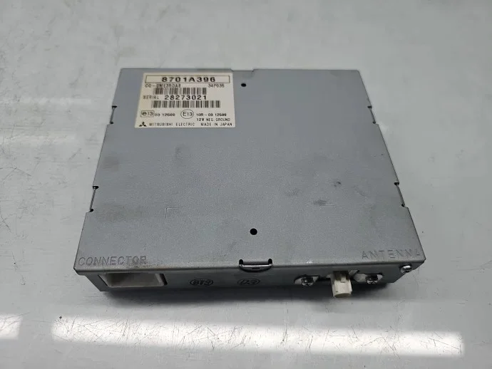 Audiovahvistin Mitsubishi Outlander III 8701A396