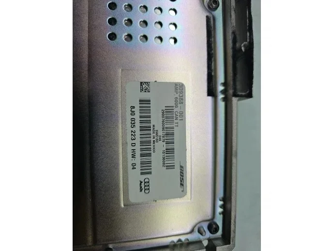 Amplificador Audi TT 8J0035223D image 6
