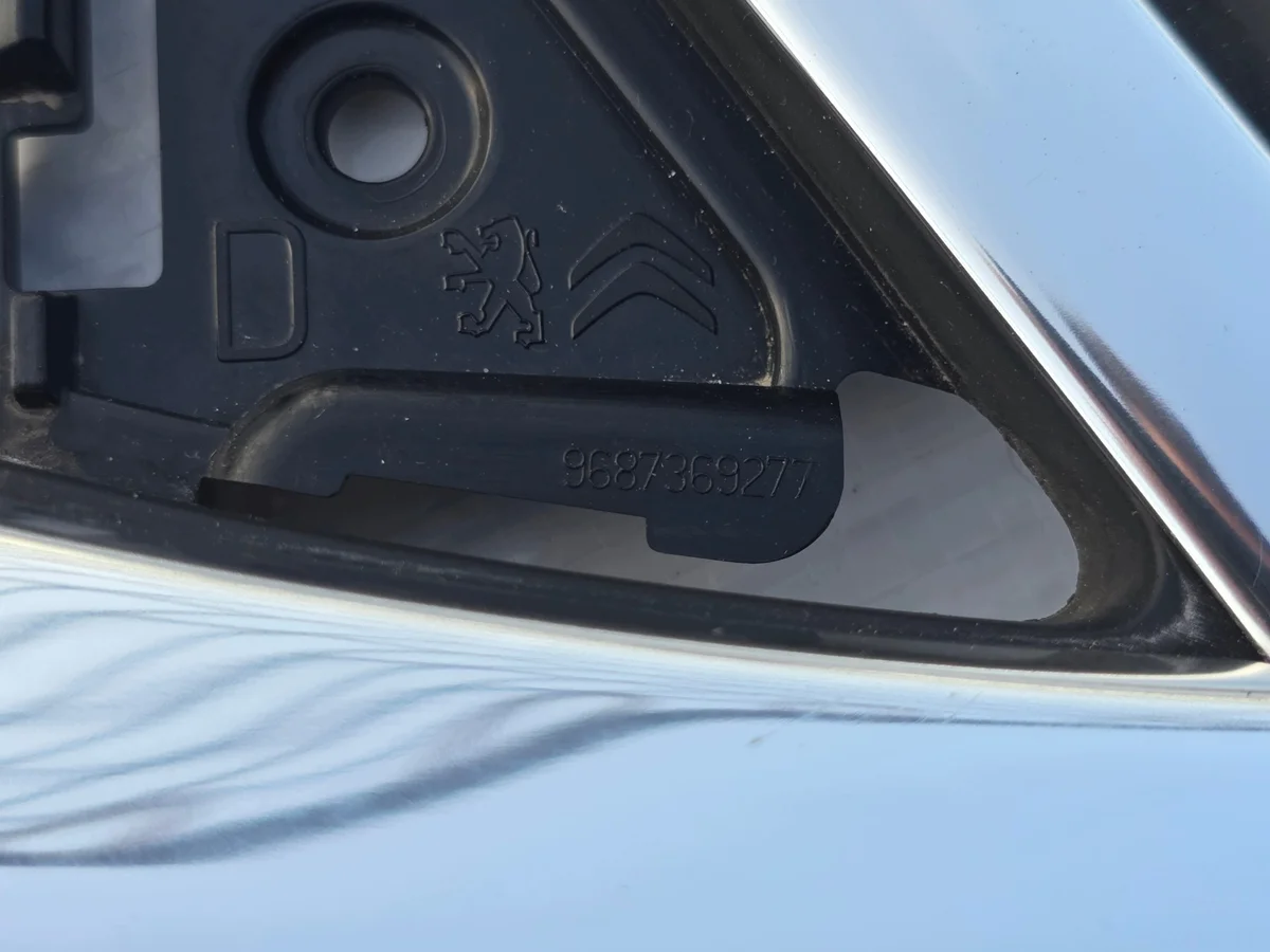 Citroen DS4 Kotflügelzierleiste Chrom Rechts Vorne image 3
