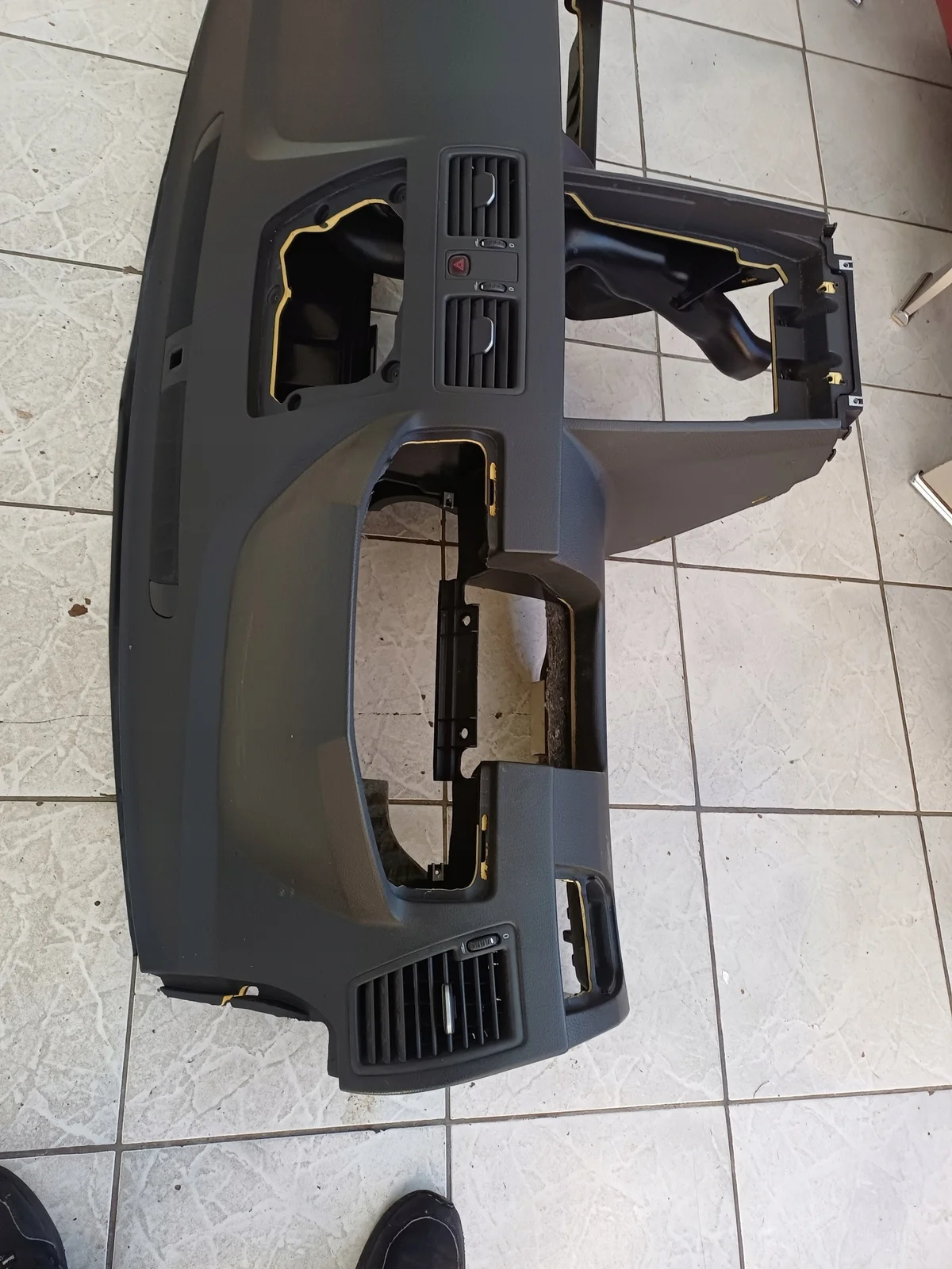 Volvo XC90 Konsole 2007-2014 Graphit image 4