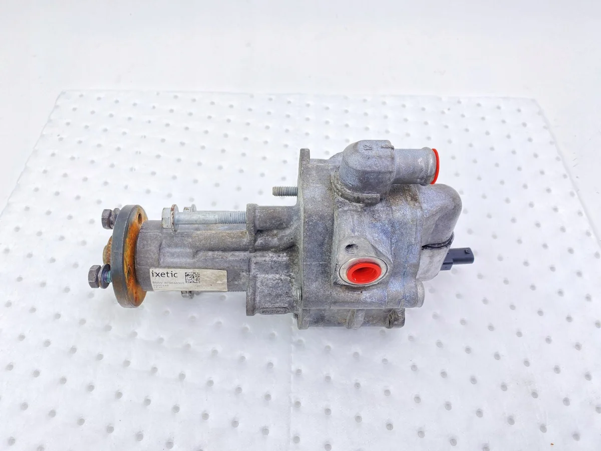 Bomba Direção Hidráulica BMW 32416796463 Usada