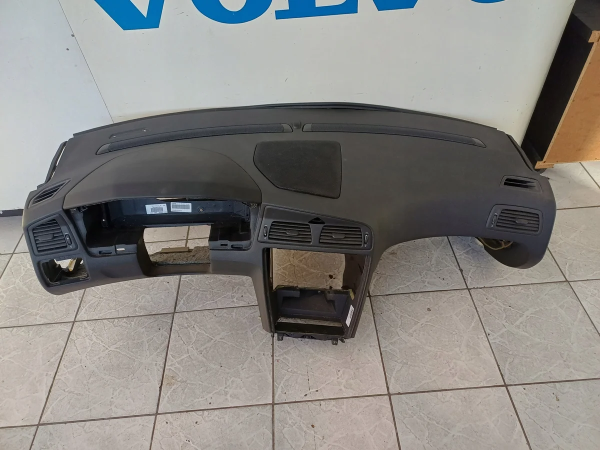 Console Volvo S60 V70 2004-2009 Graphite