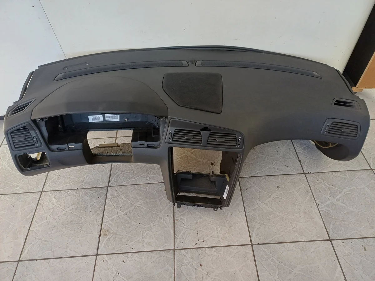 Volvo S60 V70 konsol 2004-2009 image 3
