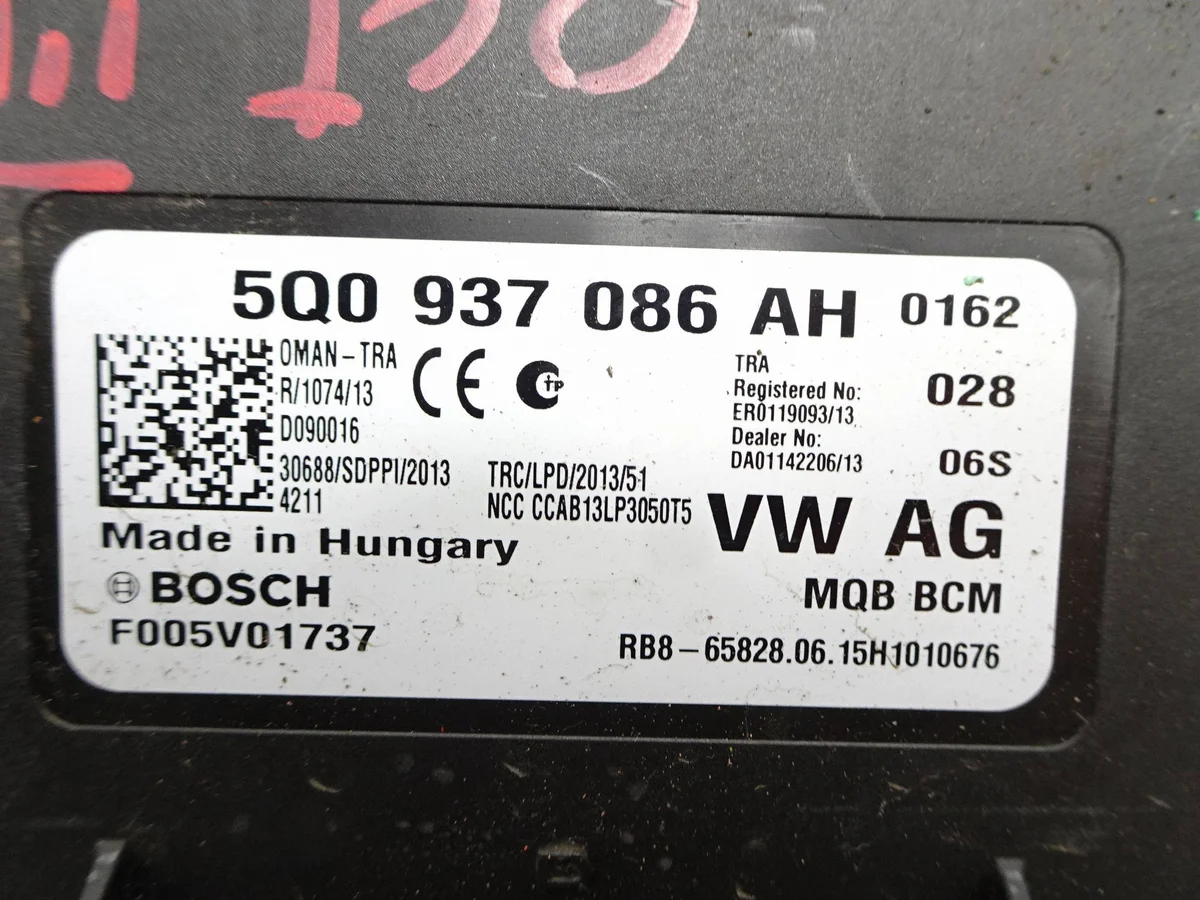 Skoda Octavia Mk3 (5E) mukavuusmoduuli 5Q0937086AH image 4