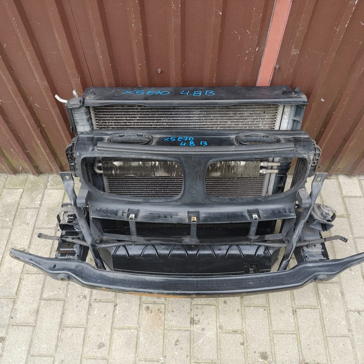 BMW X5 E70 Voorbalk Koelers 4.8i image 3