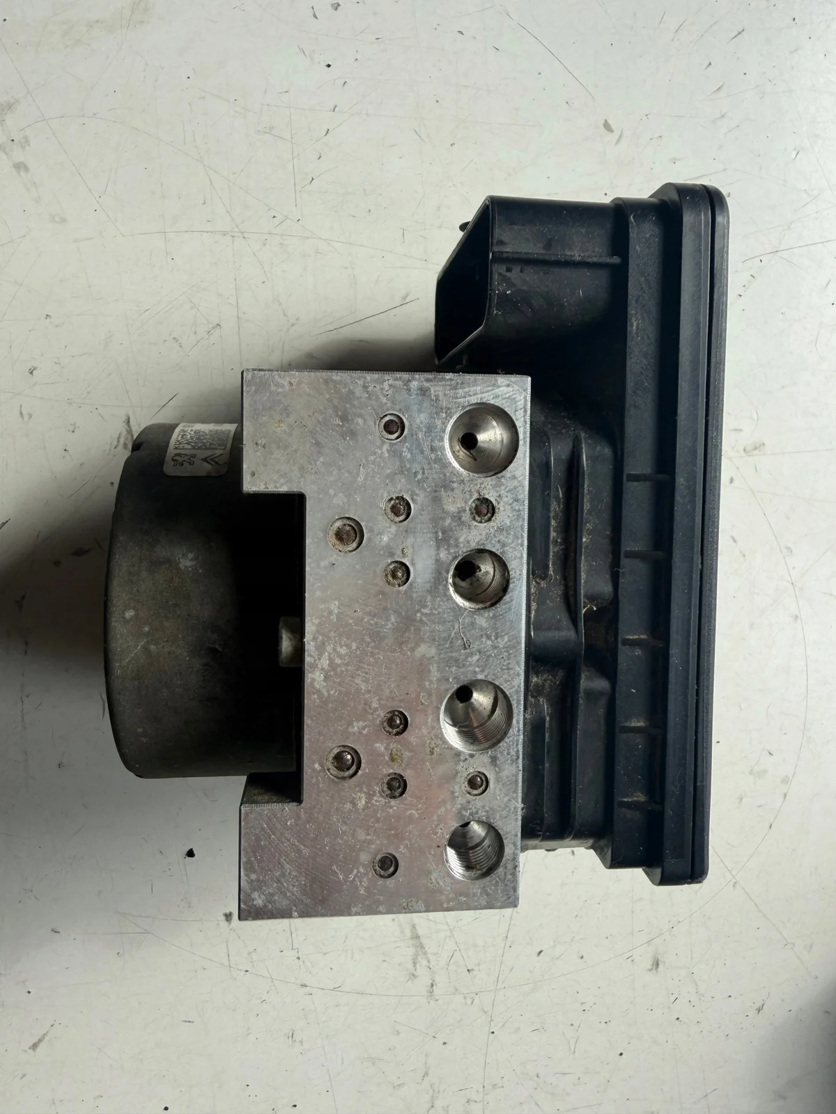 Bomba ABS Citroen C4 Cactus 9814482680