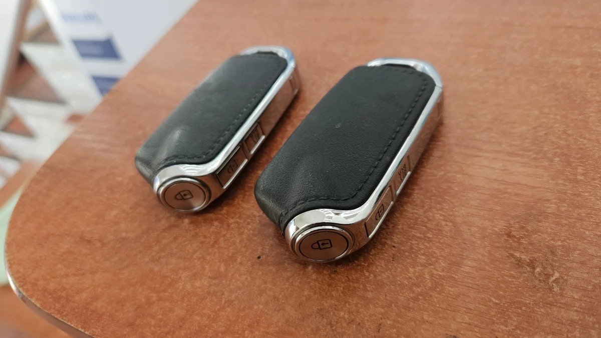 Kia Stinger Schlüssel, gebraucht image 3