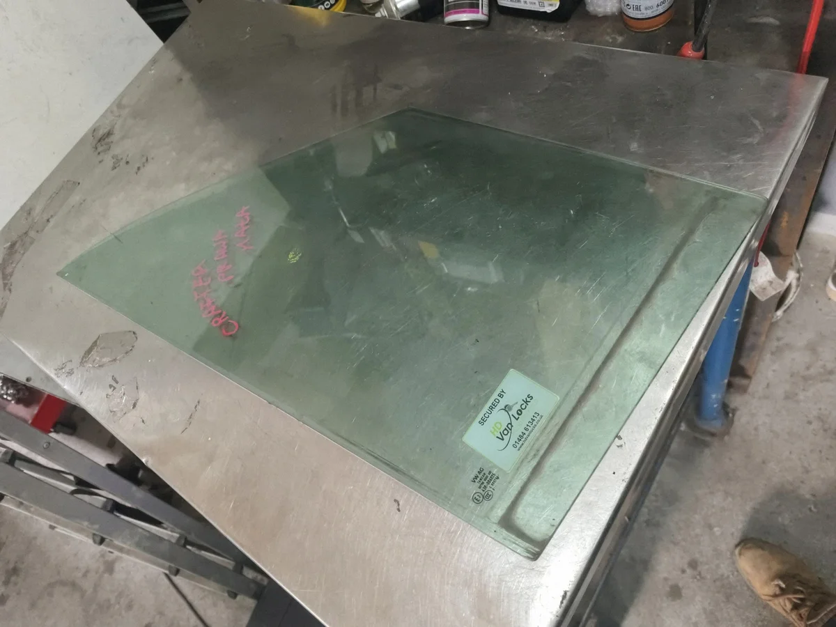 VW Crafter Mk2 Türglas Rechts OEM 43R004025