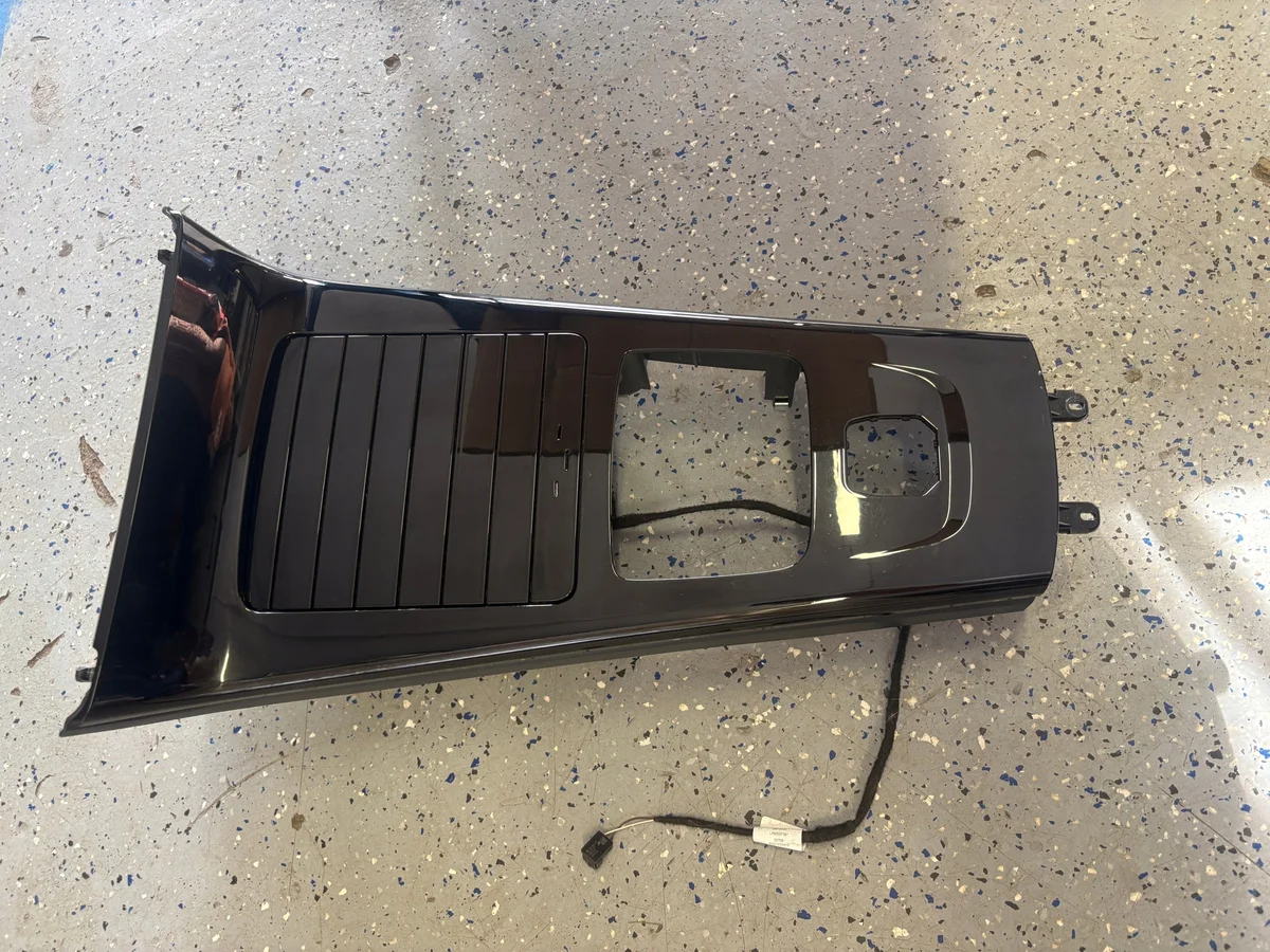Mercedes W177 Mittelkonsolenverkleidung A1776801201 thumbnail 2