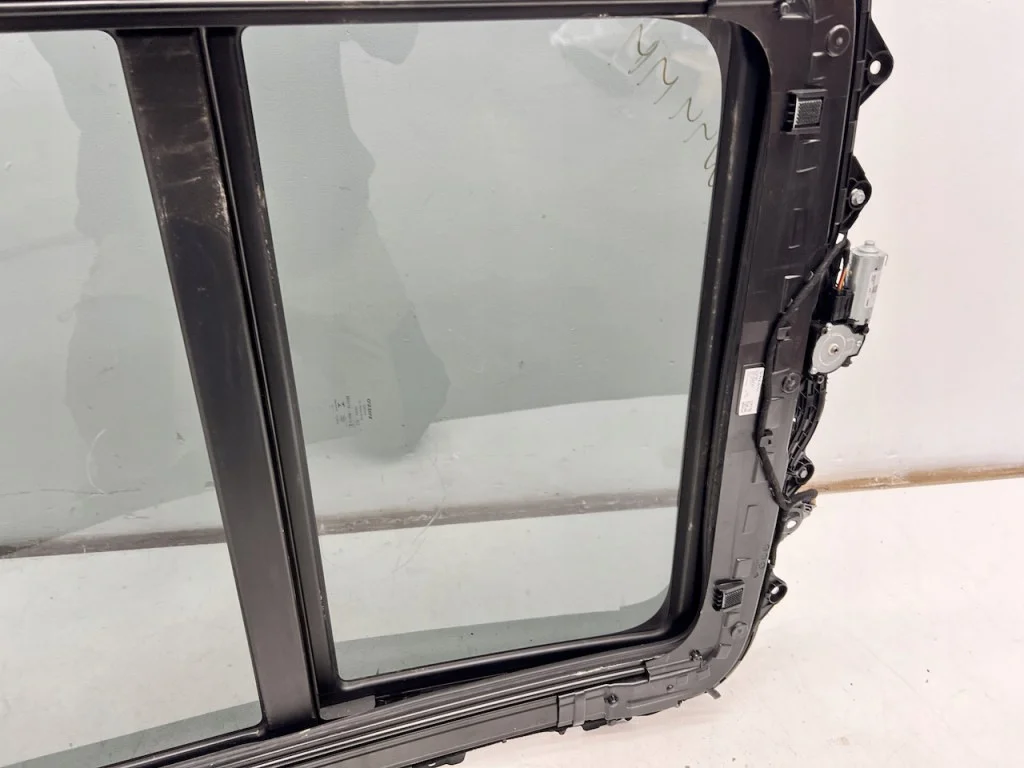 Volvo XC40 Teto Panorâmico Onyx Black image 7