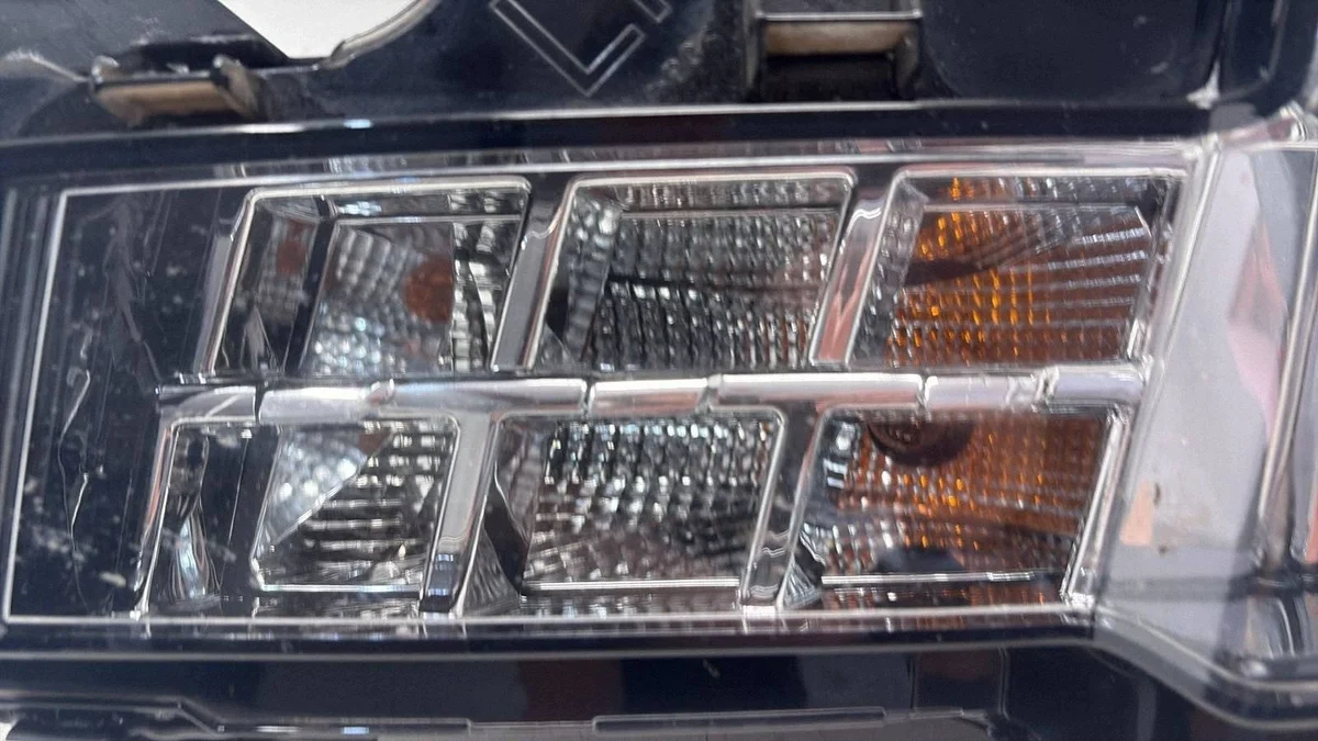 Phare LED DRL Cadillac Escalade Gauche image 5