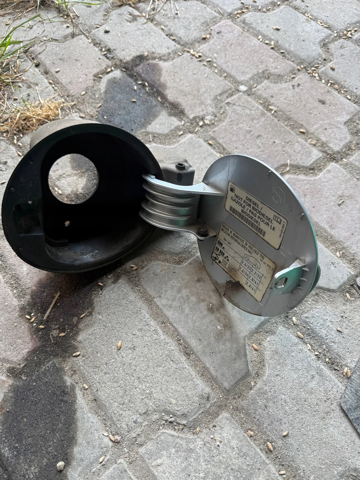 Tanklock SEAT LEON II 1P0809905