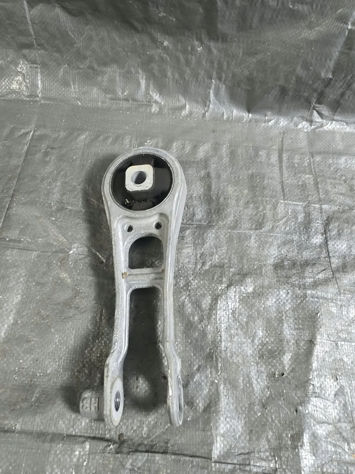 Support boîte Toyota Aygo X image 3