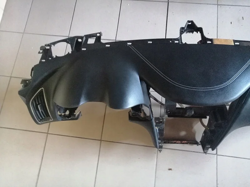 Infiniti Q60 Console Dashboard Airbag image 3