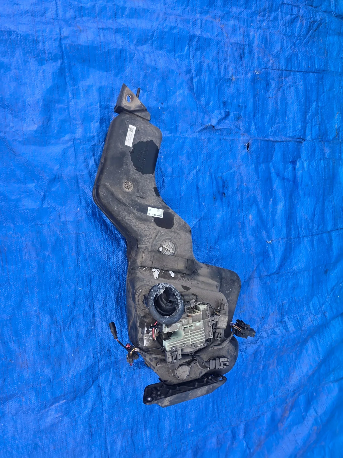 AdBlue tank Sharan 7N 7N0131877H