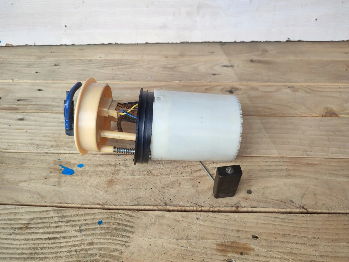 Bomba de combustible VW Polo 5 1.2 TDI