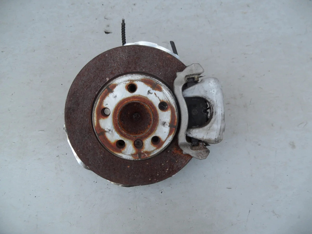 Achsschenkel links vorne BMW i3 (l01)