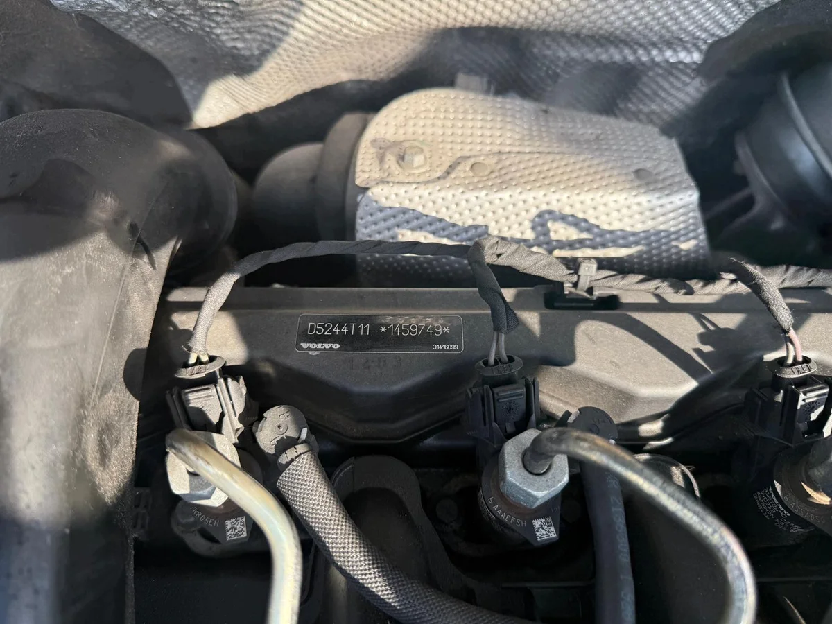 Volvo D5244T11 Motor komplett gebraucht image 3
