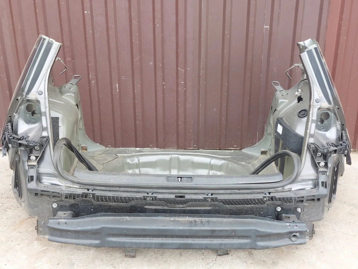VW Golf VII LIFT Hinterteil Verstärkung image 2