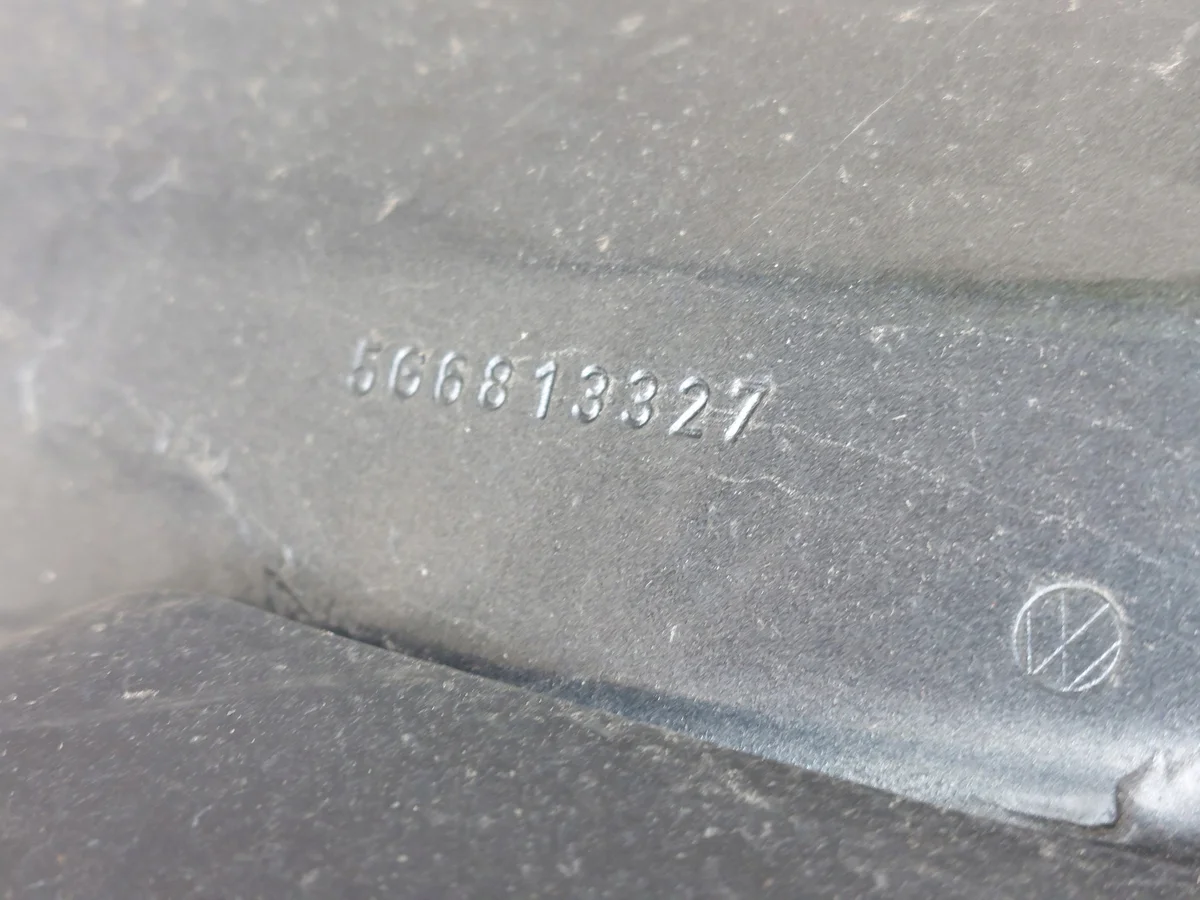 VW Golf VII LIFT Hinterteil Verstärkung image 6