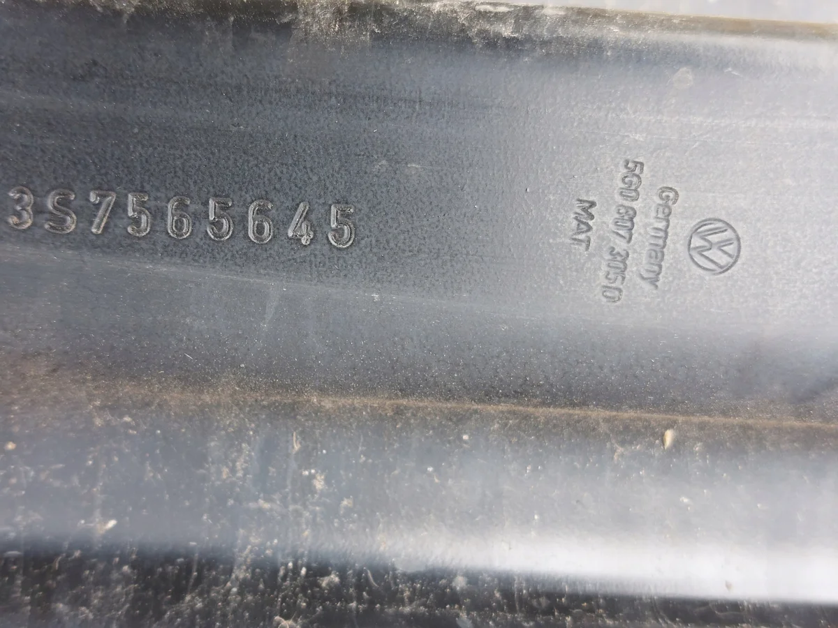 VW Golf VII LIFT Hinterteil Verstärkung image 8