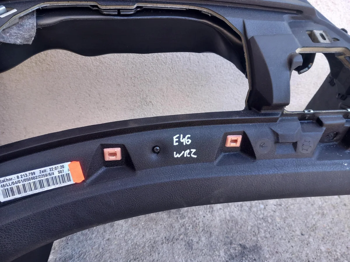 BMW 3 E46 LCI Armaturenbrett OE 8213799 image 7