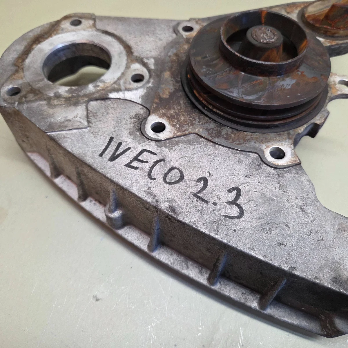 Pompe à eau Iveco Daily IV 2.3 HPT image 3