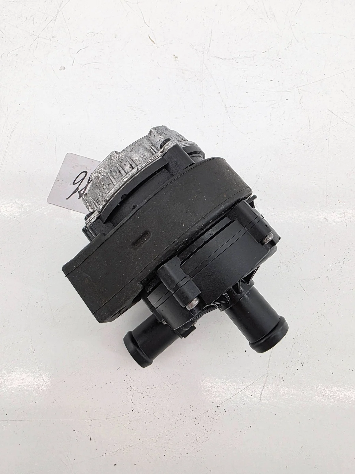 Bomba Agua VW Passat B8 04L965567B Usada