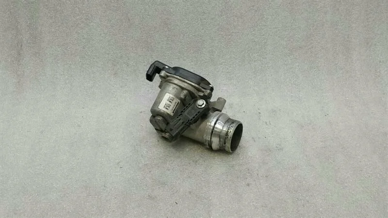 Mercedes W176 Drosselklappe 161A09287R image 2