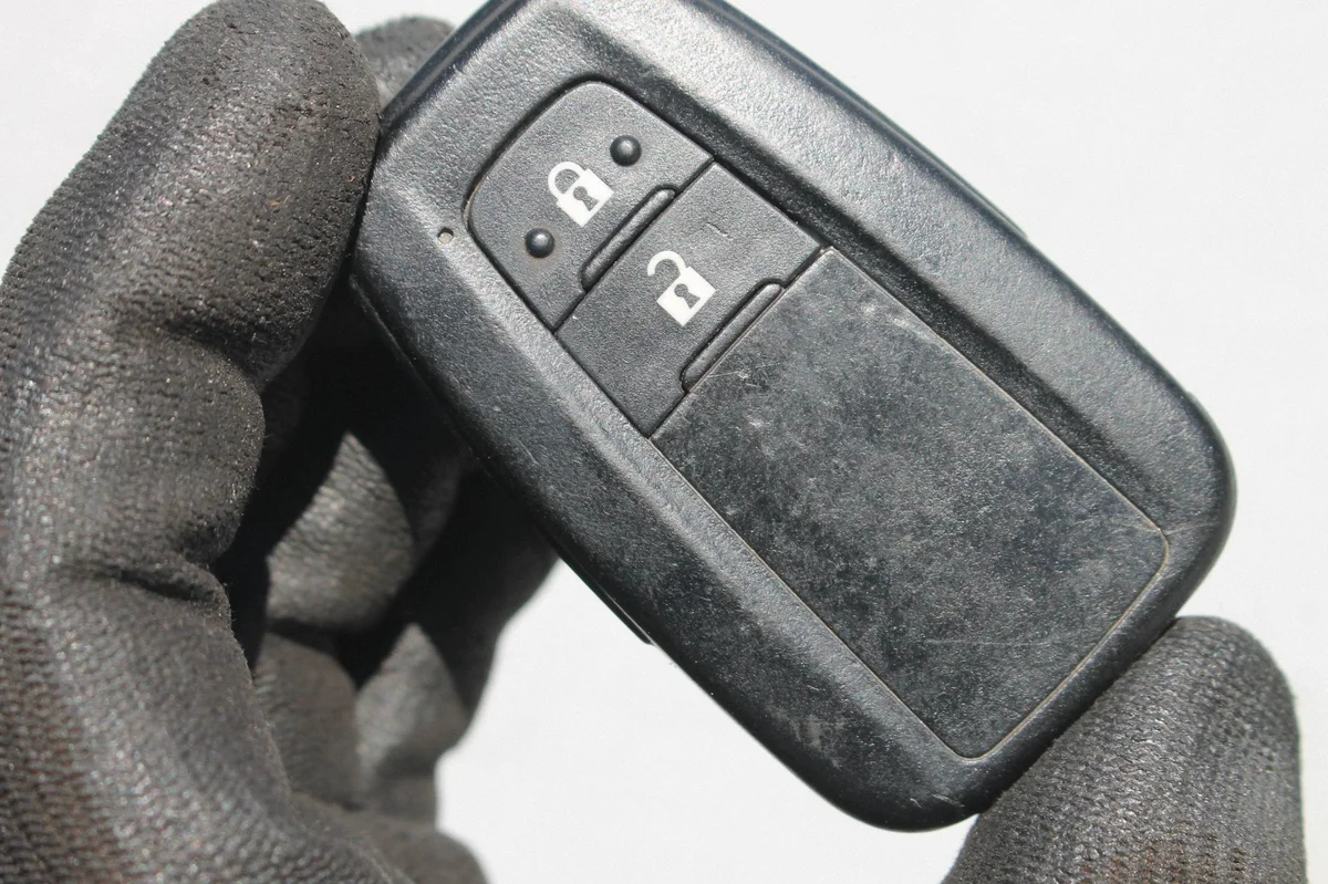 Schlüssel Keyless Toyota Corolla E21 (19-) thumbnail 8