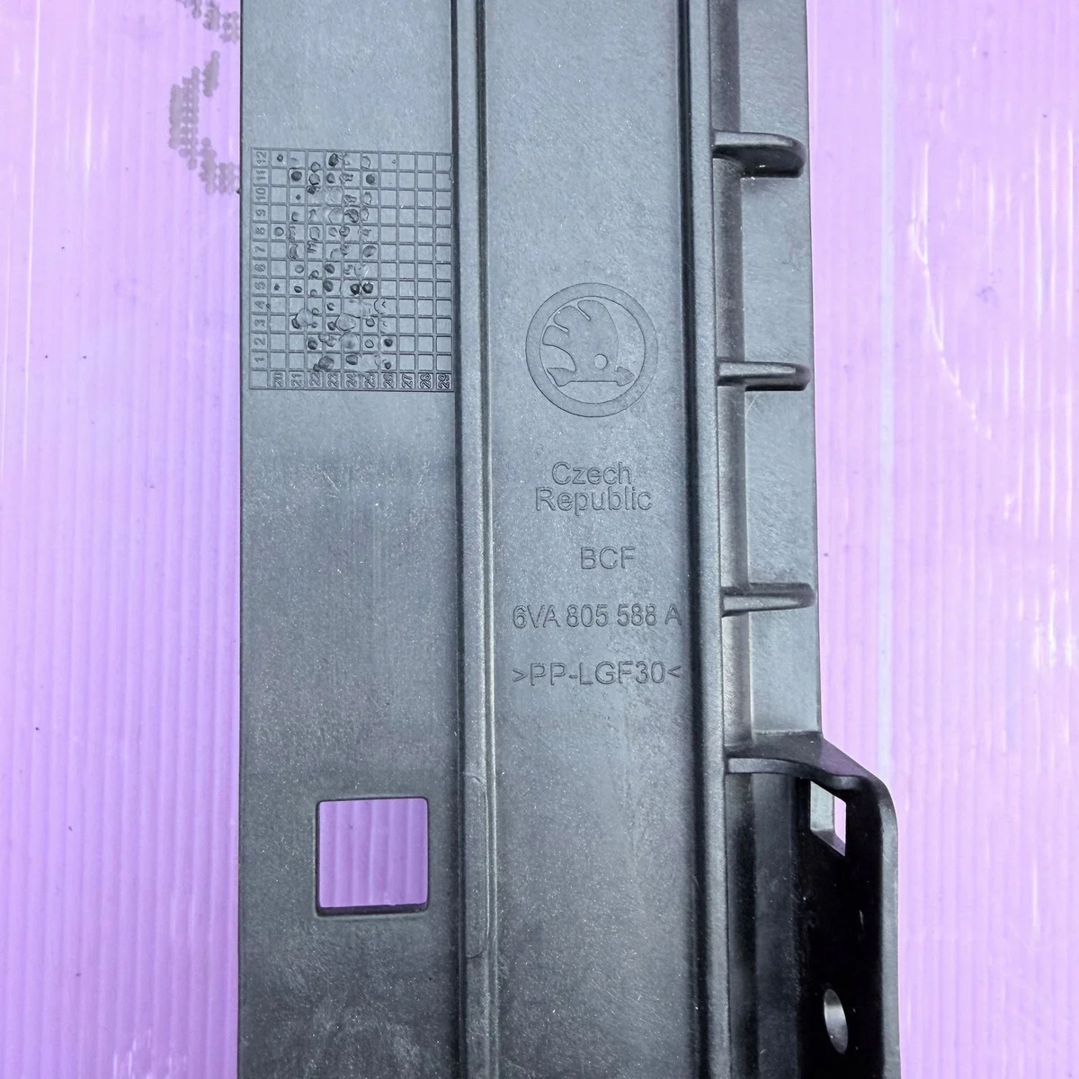 Skoda Fabia Mk4 Frontpanel 6VA805588A image 6