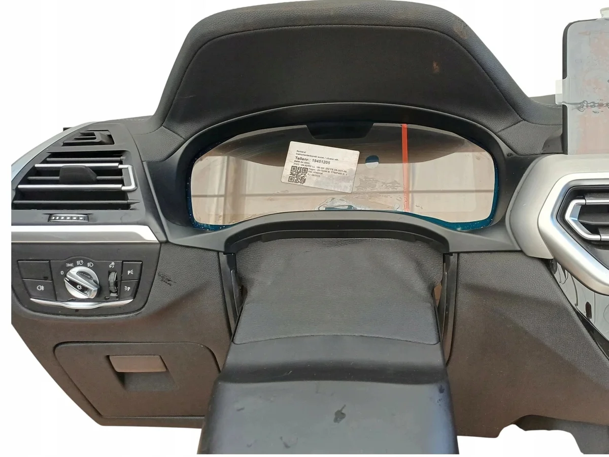 BMW X4 G02 M-Paketti Kojelauta image 6